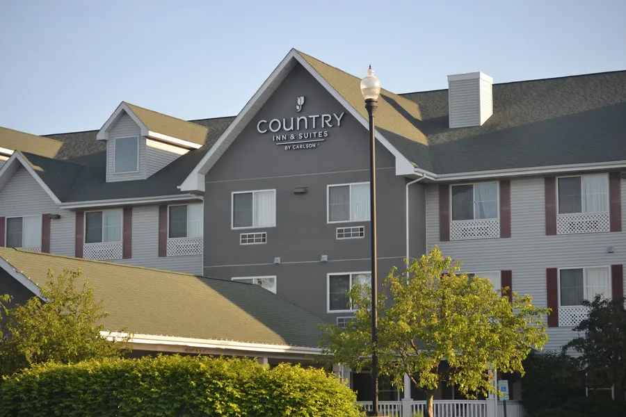 Country Inn & Suites by Radisson, Gurnee, IL hotel detail image 2