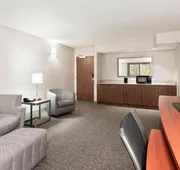 Courtyard by Marriott Asheville hotel detail image 5