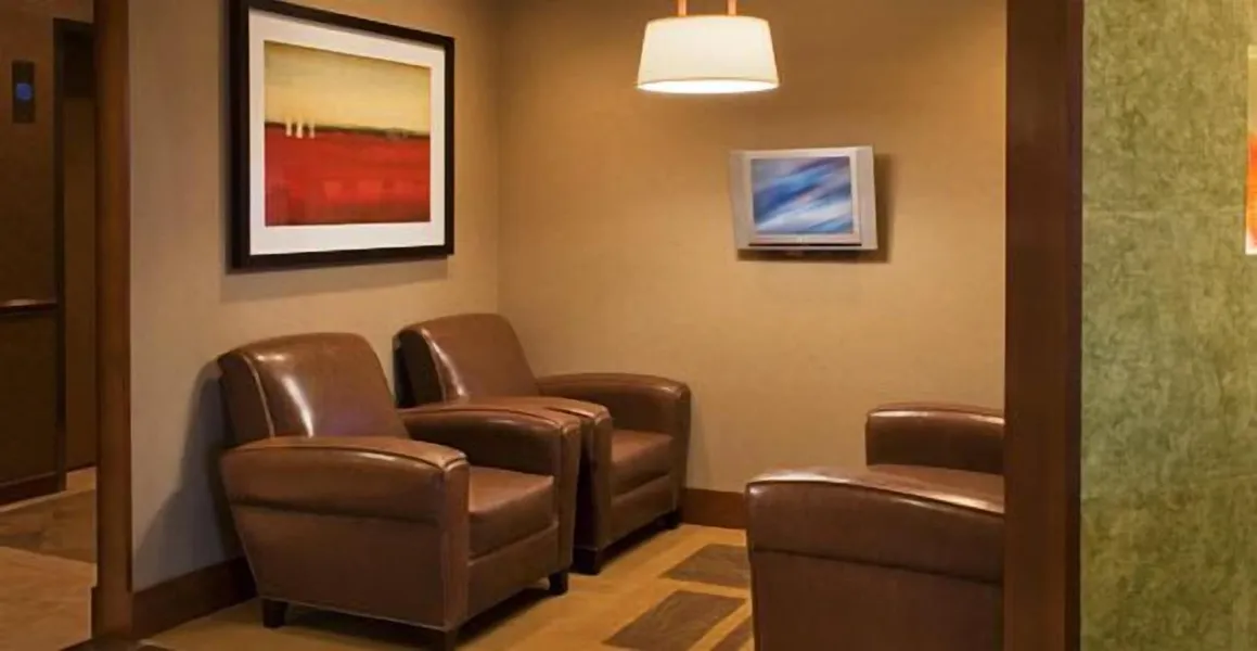 Comfort Suites Milwaukee West hotel detail image 2