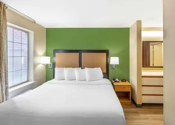 Studio 6 Extended Stay Milwaukee Brookfield WI hotel thumbnail 6