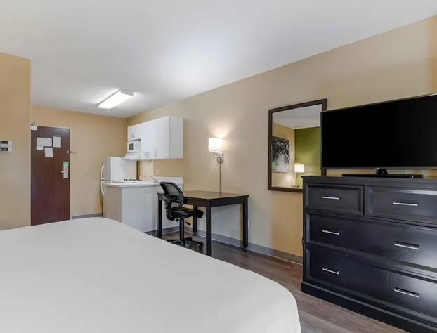 Studio 6 Extended Stay Milwaukee Brookfield WI hotel detail image 3