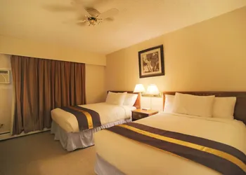 Howard Johnson Hotel by Wyndham Victoria hotel thumbnail 4