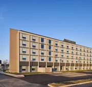 Four Points by Sheraton Cleveland-Eastlake hotel detail image 3