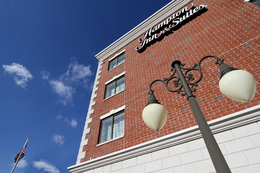 Hampton Inn & Suites Rockville Centre hotel detail image 2