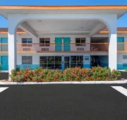 Howard Johnson by Wyndham Vero Beach/I-95 hotel detail image 4