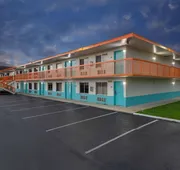 Howard Johnson by Wyndham Vero Beach/I-95 hotel detail image 5