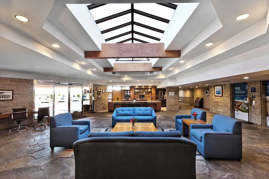 Four Points by Sheraton Ventura Harbor Resort hotel detail image 6