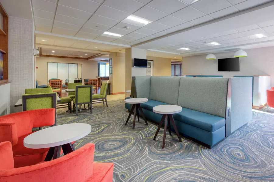 Hampton Inn Wilmington - University Area/Smith Creek Station hotel detail image 6