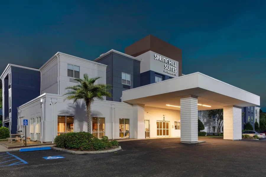 Springhill Suites By Marriott Baton Rouge South hotel detail image 2