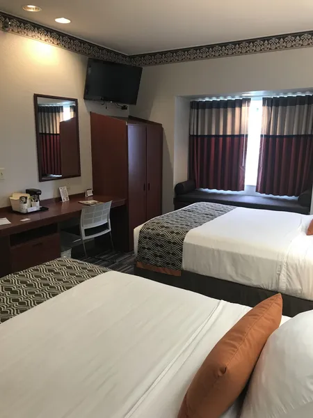 Microtel Inn & Suites by Wyndham Urbandale/Des Moines hotel detail image 6