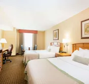 Ramada Tropics Resort & Conf Center by Wyndham Des Moines hotel detail image 3
