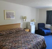 Super 8 by Wyndham Hot Springs hotel detail image 4