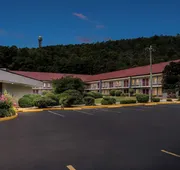 Red Roof Inn Hot Springs hotel detail image 5