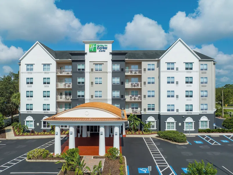 Holiday Inn Express & Suites Lakeland North - I-4 by IHG hotel detail image 2