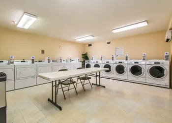 InTown Suites Extended Stay Greensboro NC - Airport hotel thumbnail 3