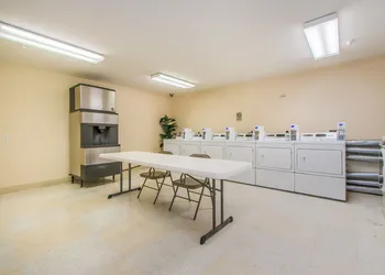 InTown Suites Extended Stay Greensboro NC - Airport hotel thumbnail 5