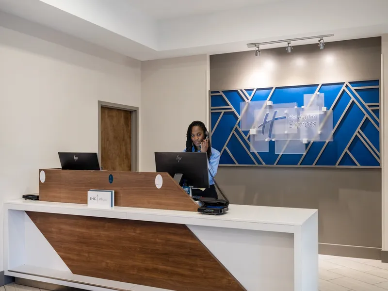 Holiday Inn Express & Suites Greensboro-(I-40 Wendover) by IHG hotel detail image 6