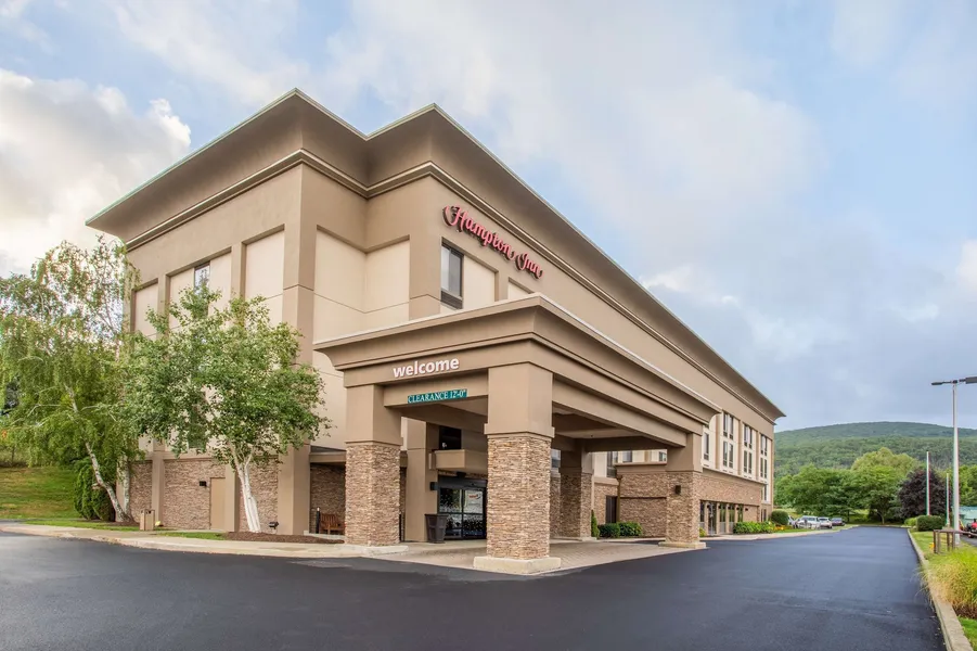 Hampton Inn Fishkill hotel detail image 2
