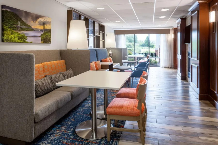 Hampton Inn Harriman Woodbury hotel detail image 6