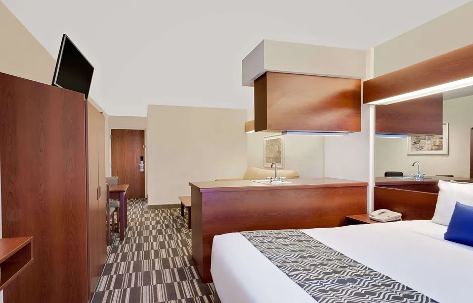 Microtel Inn & Suites by Wyndham Middletown hotel detail image 6