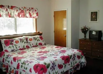 Jenny's Country Manor hotel thumbnail 7