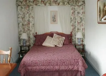 Jenny's Country Manor hotel thumbnail 5