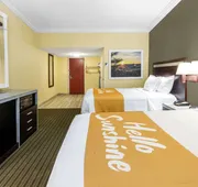 Days Inn by Wyndham Nanuet / Spring Valley hotel detail image 5