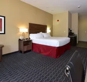 Holiday Inn Express & Suites Fredericksburg by IHG hotel detail image 5