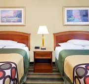 Super 8 by Wyndham Mt. Pleasant hotel detail image 3