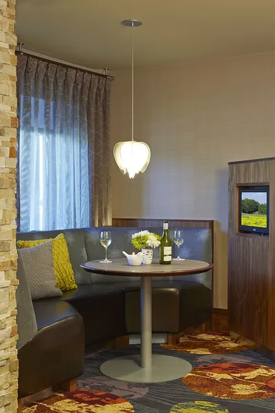 Courtyard by Marriott Ithaca Airport/University hotel detail image 6