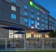 Holiday Inn Express & Suites Kingston Central by IHG hotel detail image 5