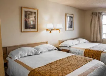Rodeway Inn & Suites hotel thumbnail 8