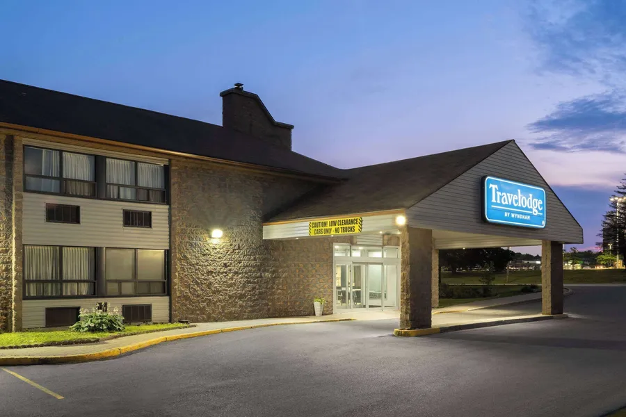 Travelodge by Wyndham Barrie hotel detail image 2