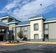Quality Inn and Suites hotel detail image 4