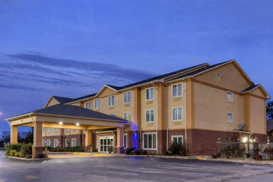 Springplace Inn & Suites hotel detail image 2