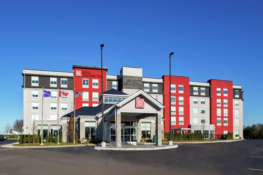 Hilton Garden Inn Toronto/Oakville hotel detail image 2