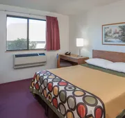 Super 8 by Wyndham Salmon Arm hotel detail image 5