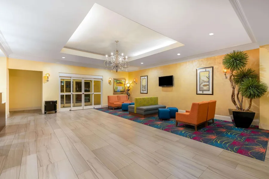 La Quinta Inn & Suites by Wyndham Broussard - Lafayette Area hotel detail image 6