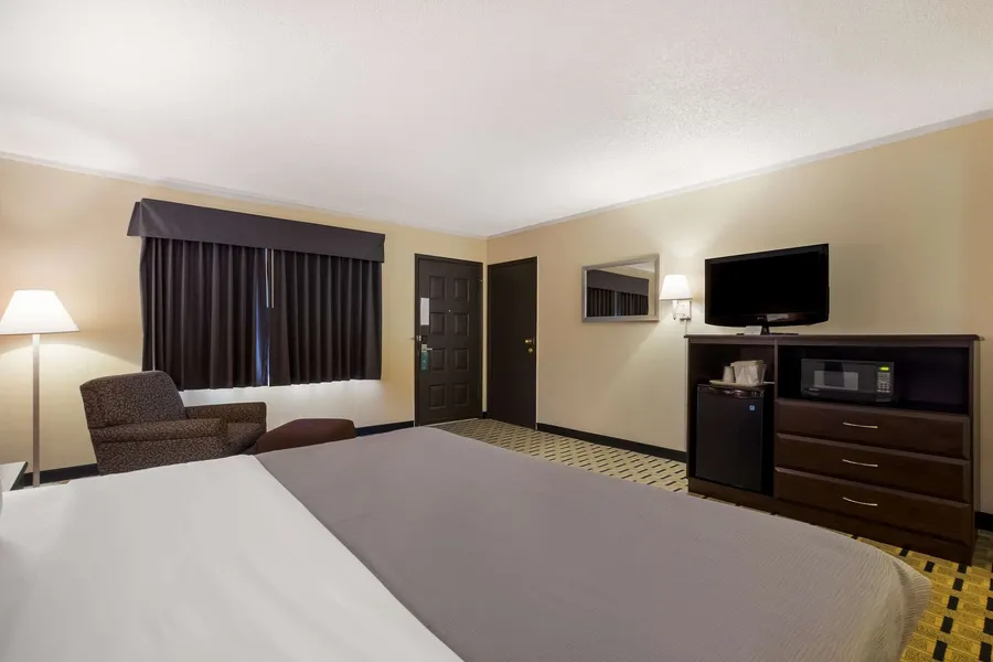 Quality Inn & Suites Millville hotel detail image 6