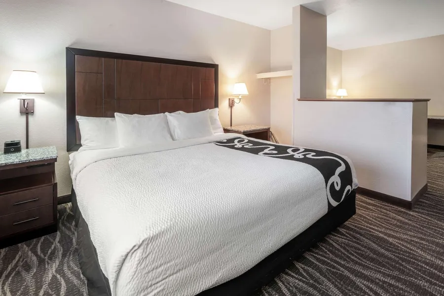 La Quinta Inn & Suites by Wyndham Belgrade - Bozeman Airport hotel detail image 6