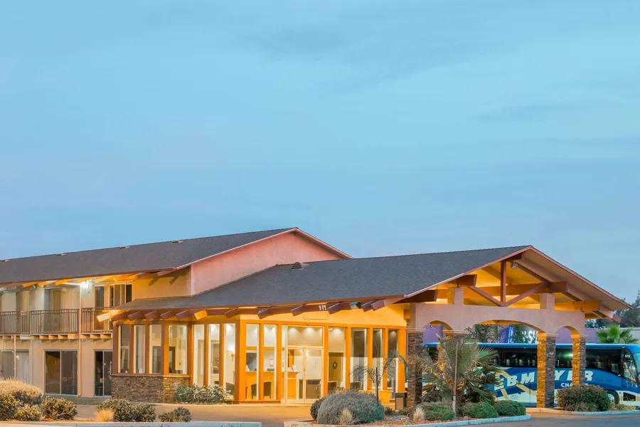 Days Inn by Wyndham Modesto hotel detail image 2