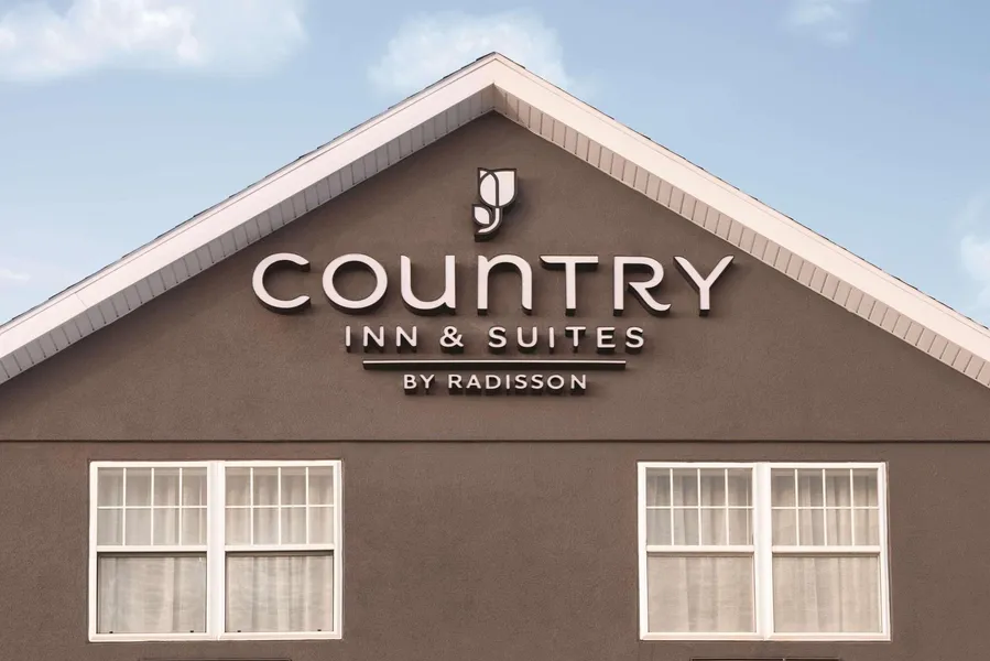 Country Inn & Suites by Radisson, Dubuque, IA hotel detail image 2