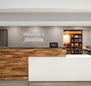 Hampton Inn Dubuque hotel detail image 3