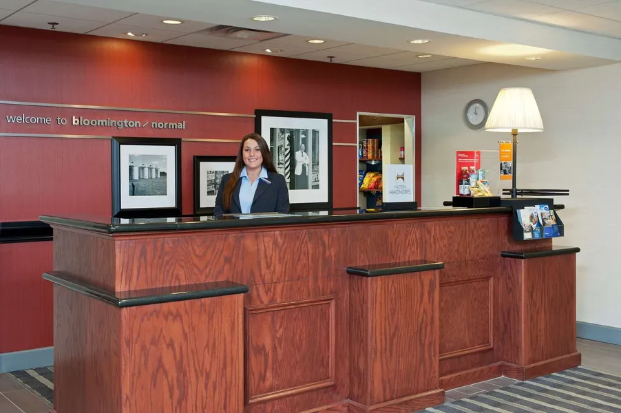 Hampton Inn & Suites Bloomington - Normal hotel detail image 2