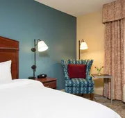 Hampton Inn & Suites Bloomington - Normal hotel detail image 7