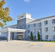 Comfort Suites Bloomington I-55 and I-74 hotel detail image 3