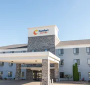 Comfort Suites Bloomington I-55 and I-74 hotel detail image 5