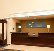Holiday Inn Express & Suites Bloomington - Normal by IHG hotel detail image 4