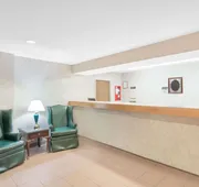 Super 8 by Wyndham Canandaigua hotel detail image 3