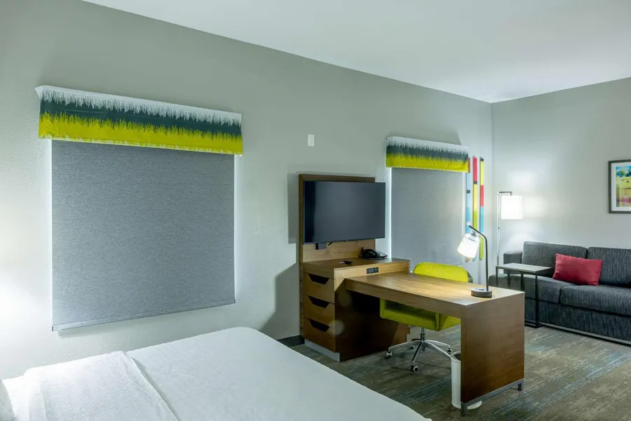Hampton Inn & Suites Cleburne hotel detail image 6